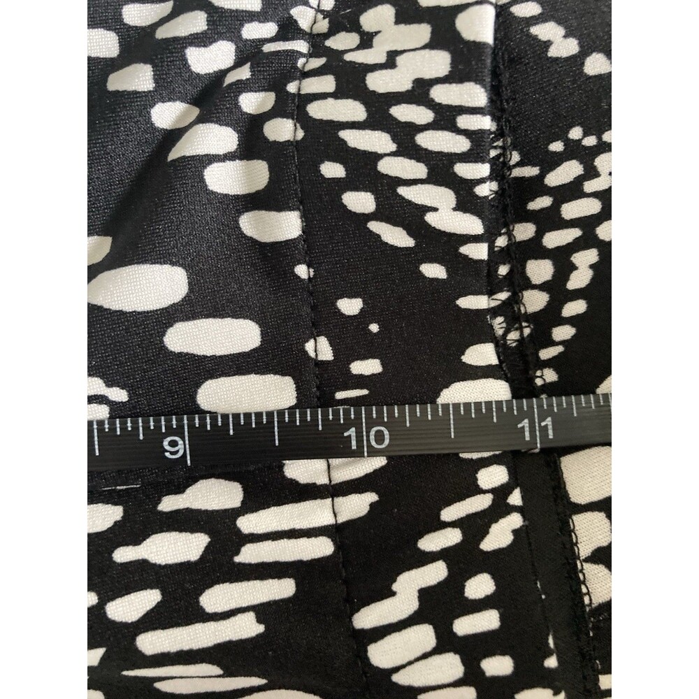 AGB Black & White Geometric Pull On Pants Large Flared Good Condition Stretch - Picture 9 of 12